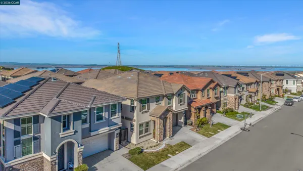 $885,000 | 3025 Aragon Drive, Pittsburg, CA 94565