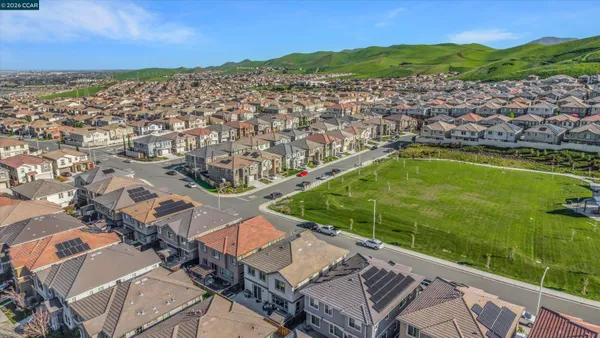 $885,000 | 3025 Aragon Drive, Pittsburg, CA 94565