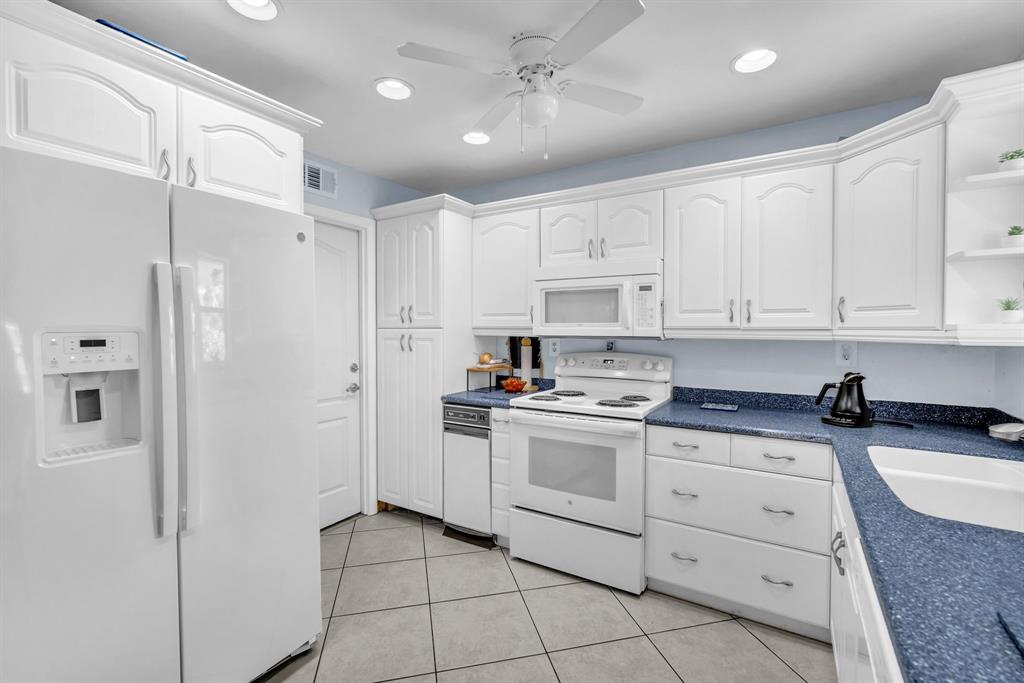 7460 Southwest 42nd Court Davie, FL 33314 - Photo 14 of 35