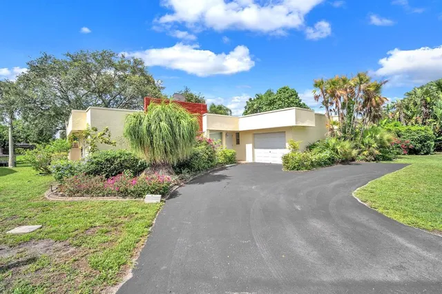 $595,000 | 7460 Southwest 42nd Court, Davie, FL 33314
