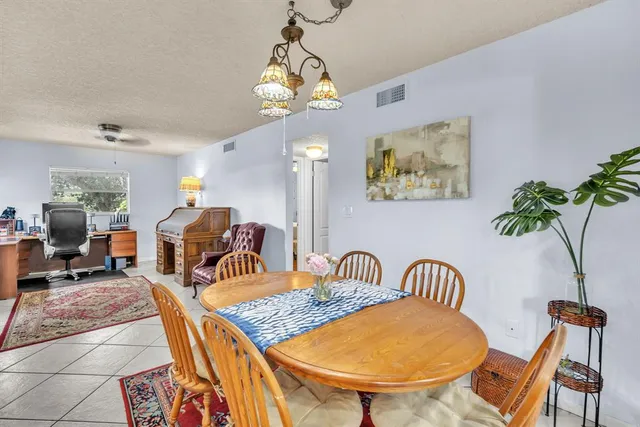 $595,000 | 7460 Southwest 42nd Court, Davie, FL 33314