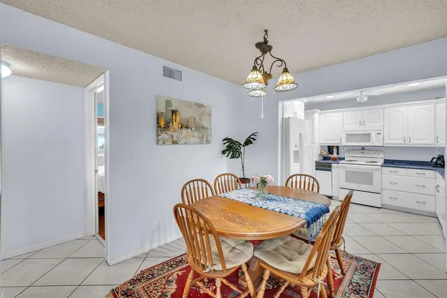 $595,000 | 7460 Southwest 42nd Court, Davie, FL 33314