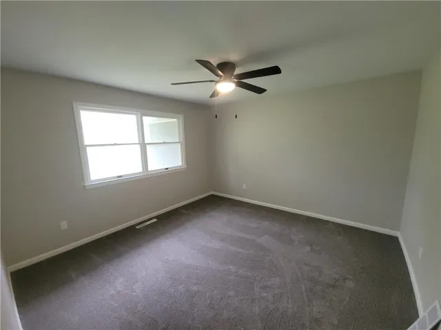 $465,000 | 305 South 170th Street, Girard, KS 66743