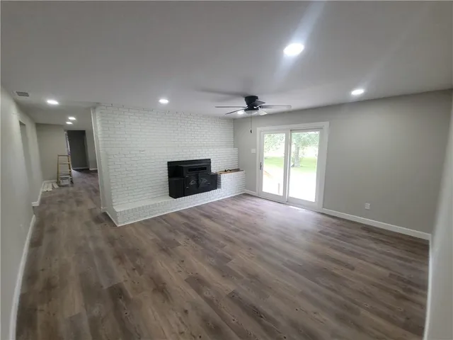 $465,000 | 305 South 170th Street, Girard, KS 66743