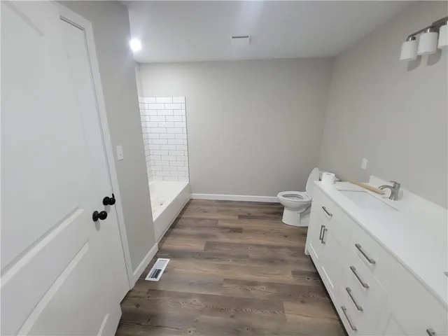 $465,000 | 305 South 170th Street, Girard, KS 66743