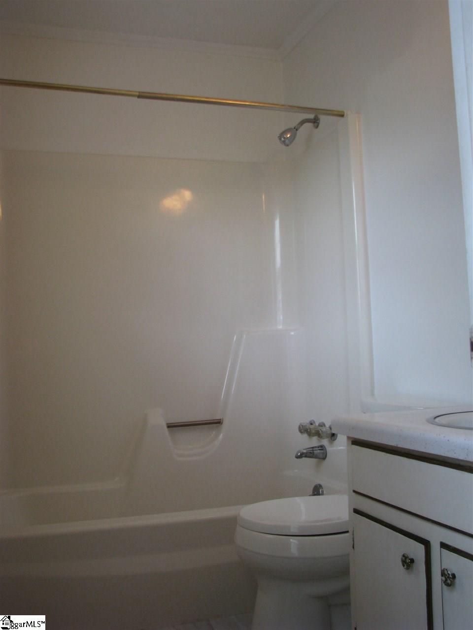 104 Fowler Road Simpsonville, SC 29681 - Photo 16 of 21 Full Master Bath