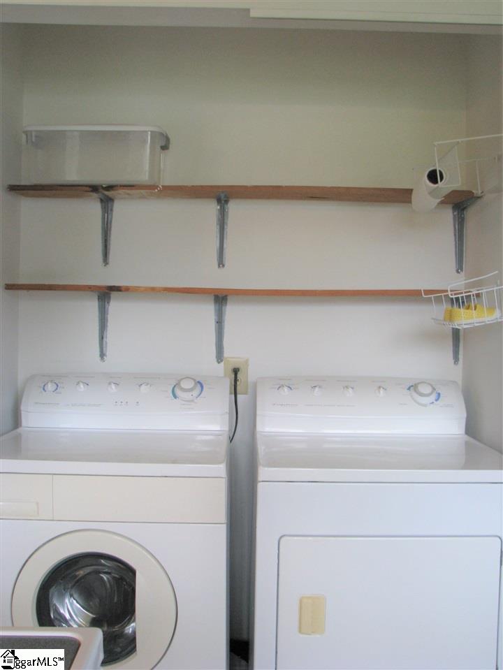 104 Fowler Road Simpsonville, SC 29681 - Photo 17 of 21 Laundry Spot