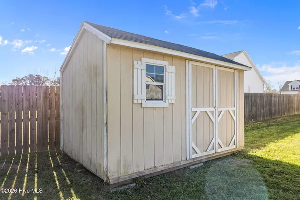 $335,000 | 198 Bridlewood Drive, Jacksonville, NC 28540