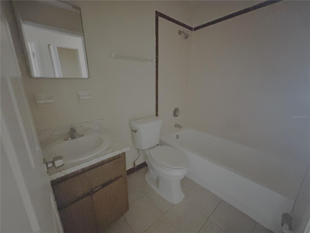 1915 Southwest 70th Terrace, Unit B Gainesville, FL 32607 - Photo 12 of 12
