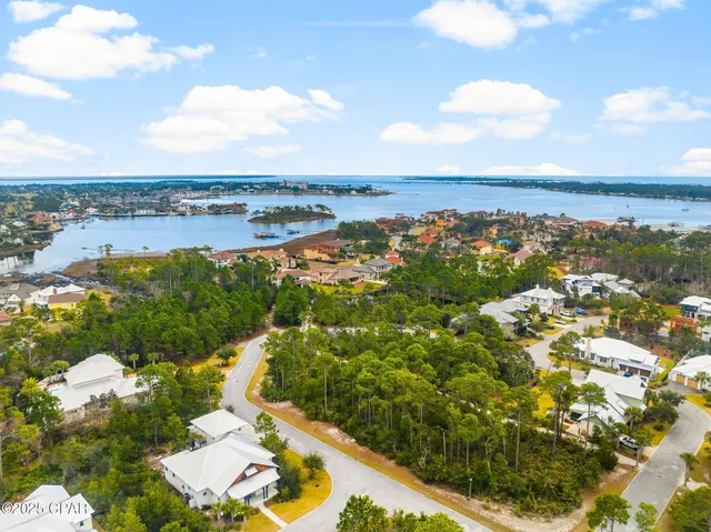 $99,000 | 5247 Kingston Circle, Panama City Beach, FL 32408