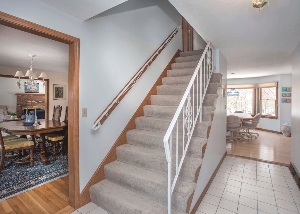 14 Juniper Road Sharon, MA 02067 - Photo 2 of 25