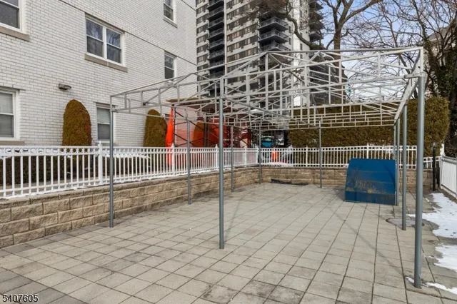 $215,000 | 280 Prospect Avenue, Unit 9H, Hackensack, NJ 07601