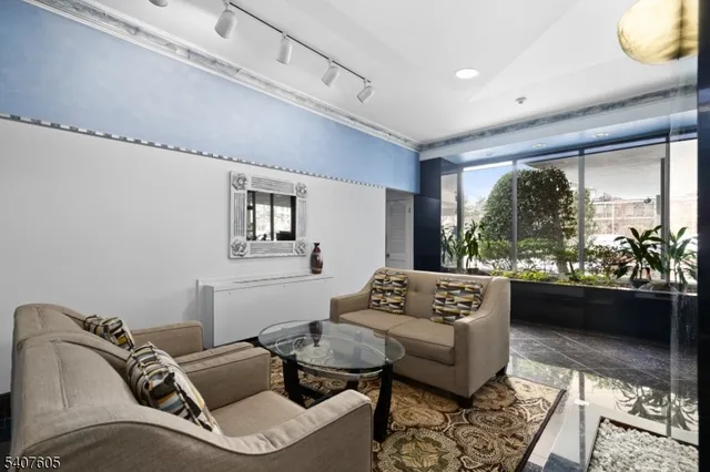 $215,000 | 280 Prospect Avenue, Unit 9H, Hackensack, NJ 07601