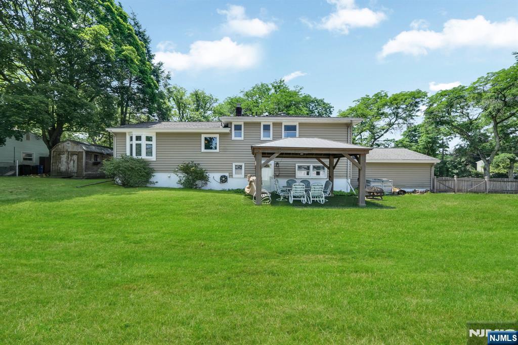 19 Lawrence Road Wayne, NJ 07470 - Photo 27 of 33