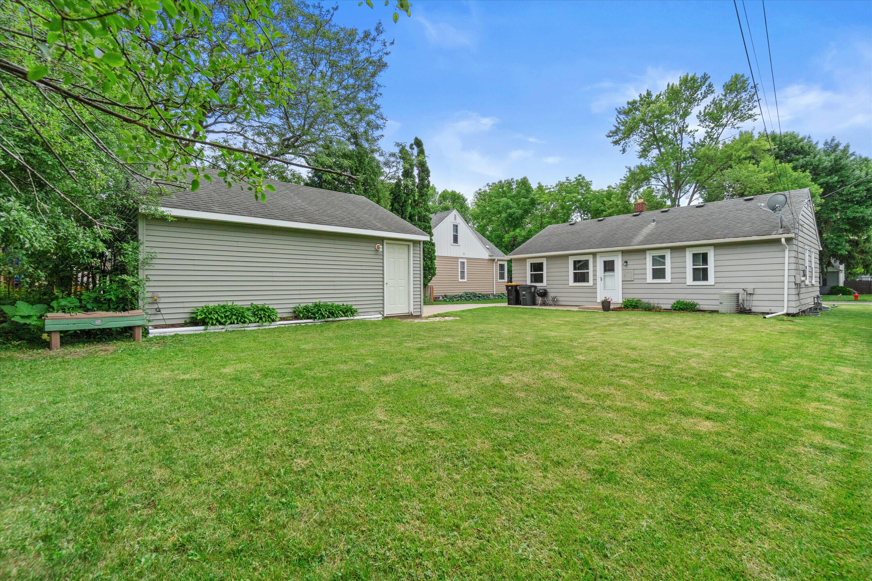 4342 Glenway Street Wauwatosa, WI 53222 - Photo 6 of 27 Plenty of room for family fun, kids or a dog