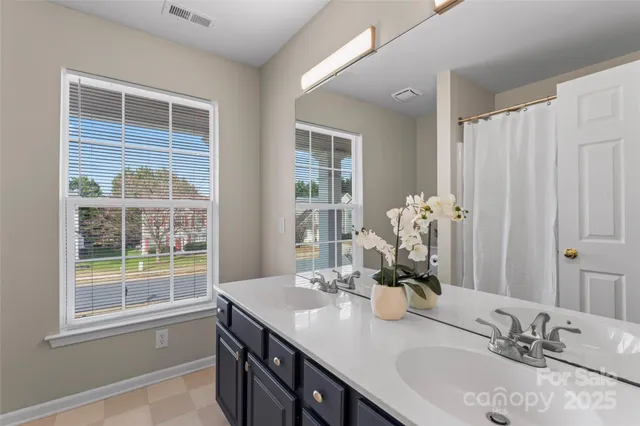 $490,000 | 5571 Cambridge Bay Drive, Charlotte, NC 28269