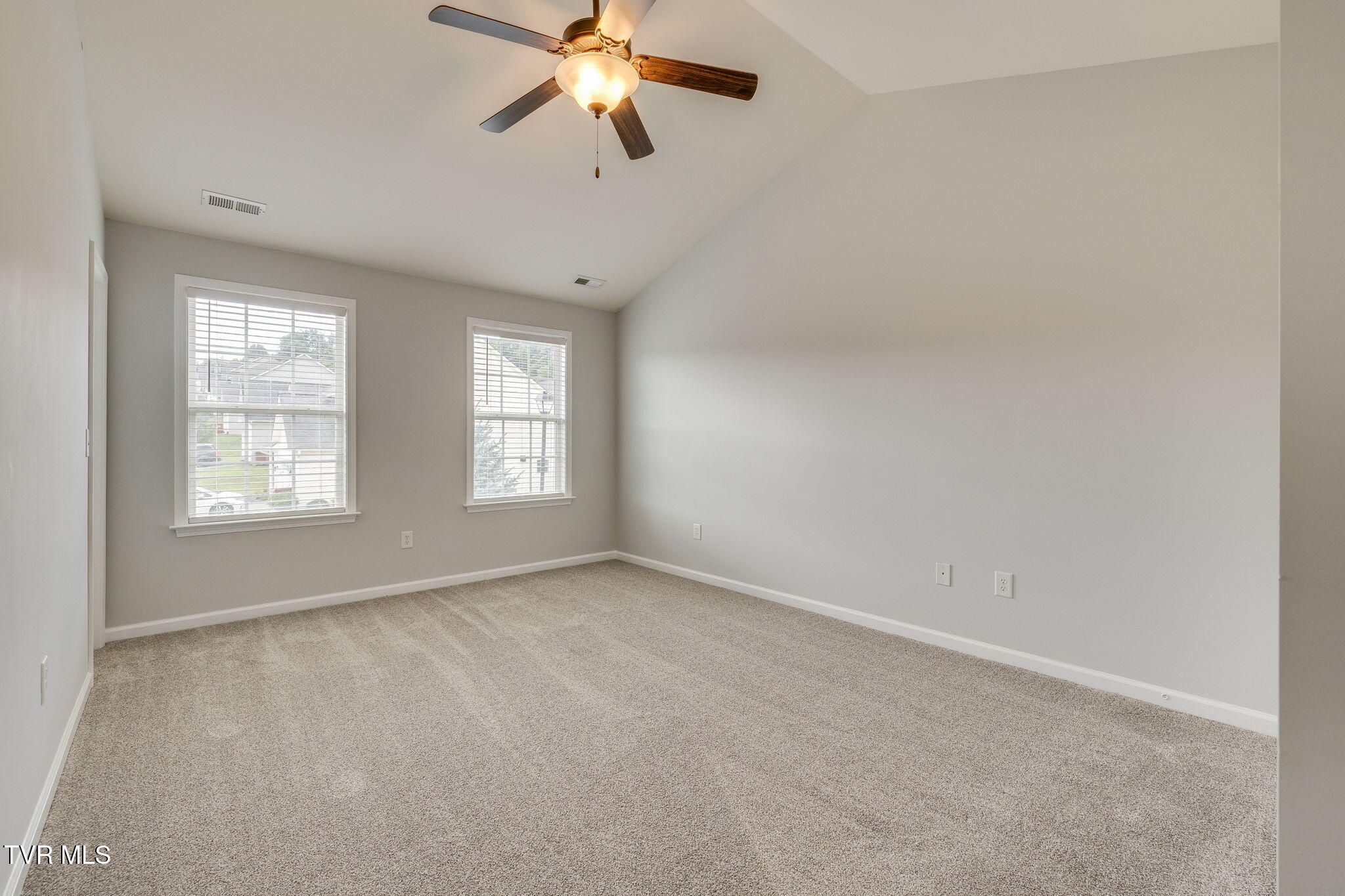 754 Candor Road Johnson City, TN 37615 - Photo 18 of 40 018
