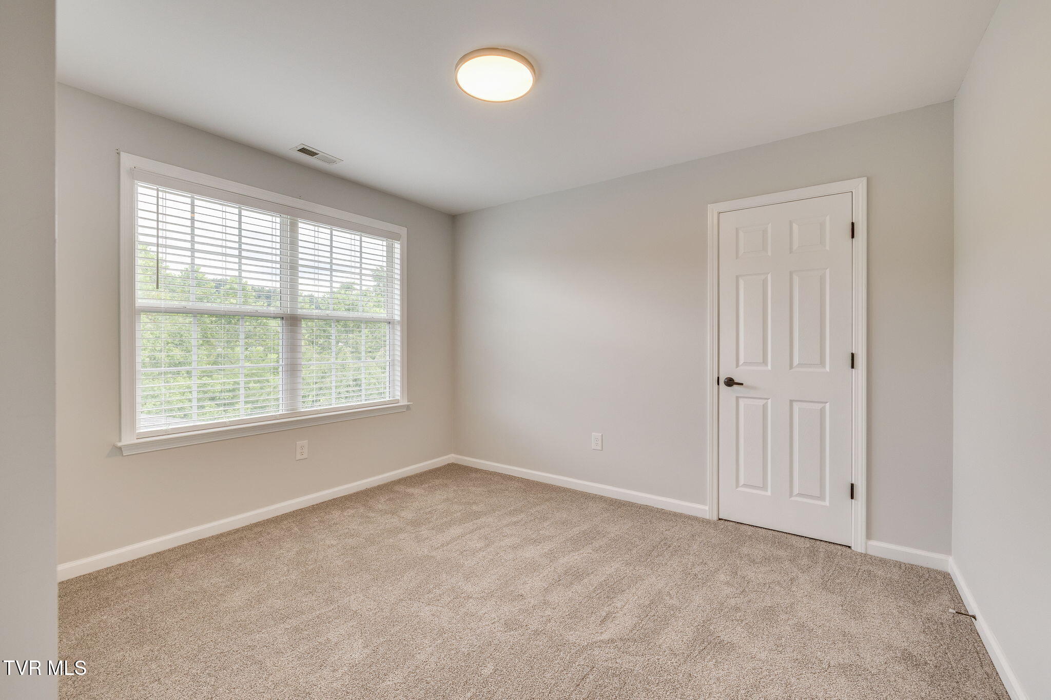 754 Candor Road Johnson City, TN 37615 - Photo 24 of 40 024