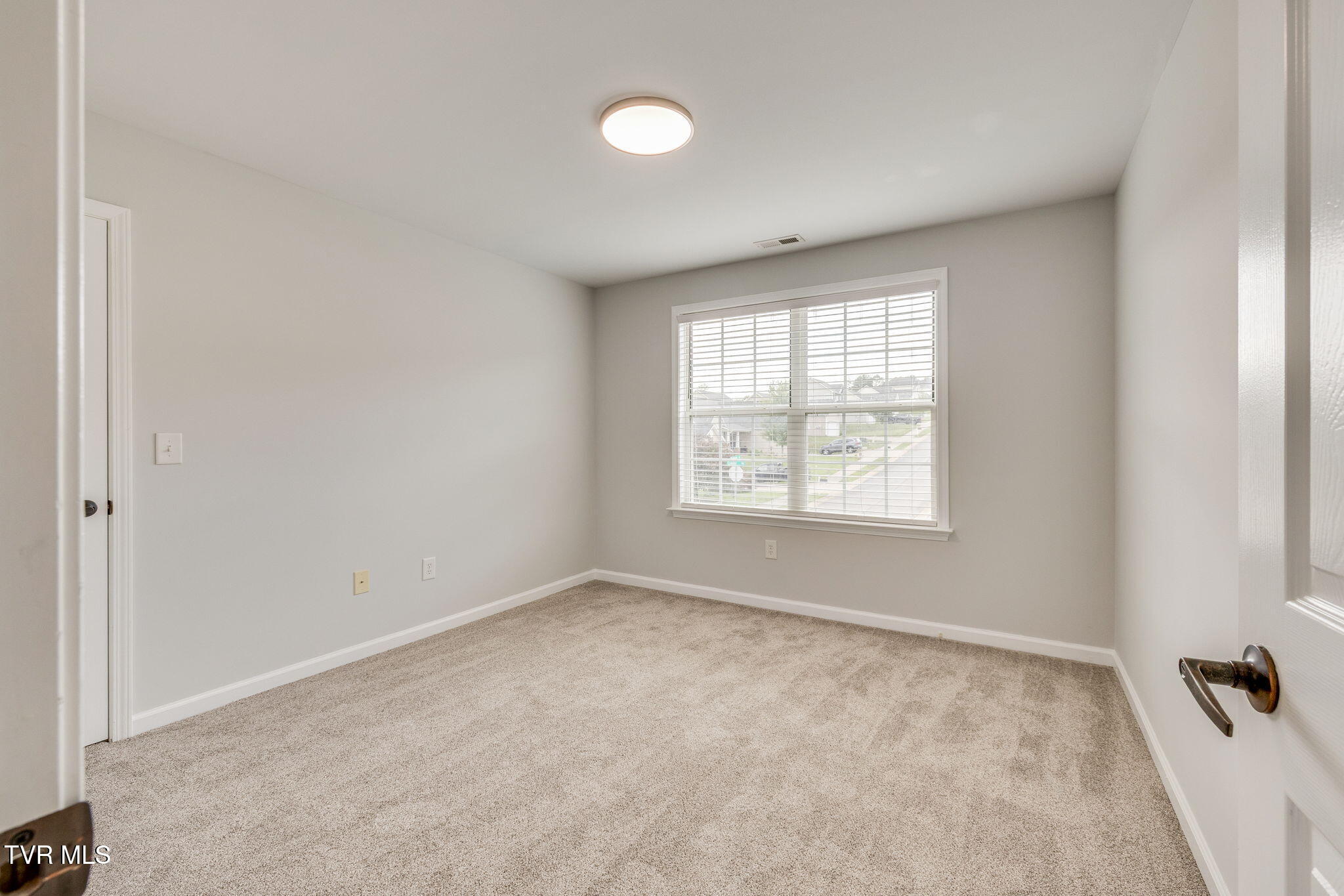 754 Candor Road Johnson City, TN 37615 - Photo 27 of 40 027