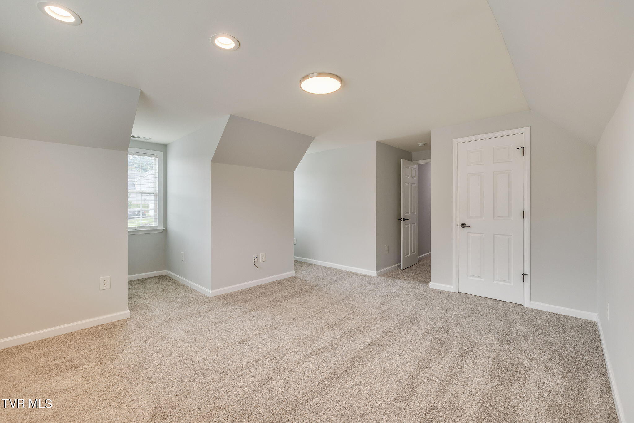 754 Candor Road Johnson City, TN 37615 - Photo 30 of 40 030