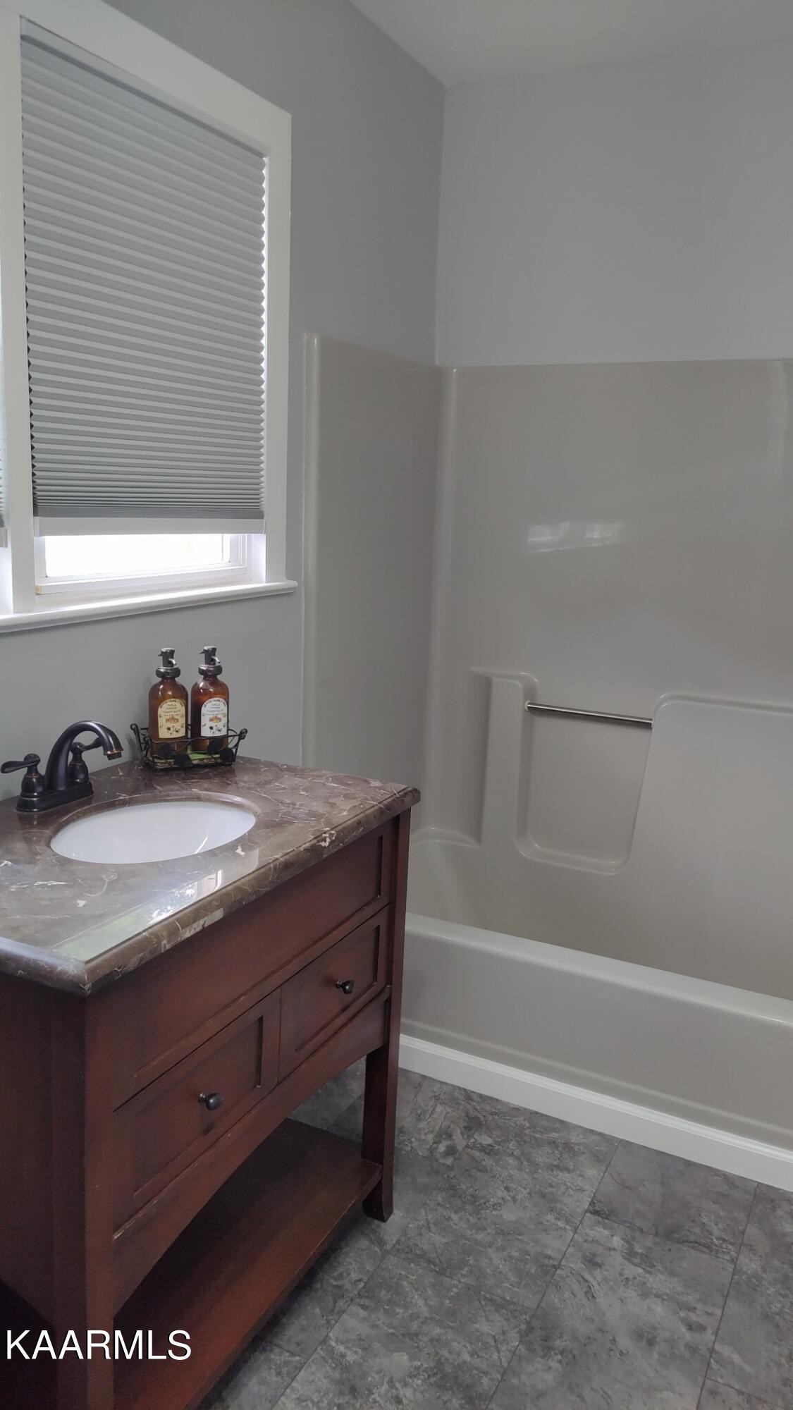 309 West Lincoln Road Alcoa, TN 37701 - Photo 4 of 33 Gallery Image 4