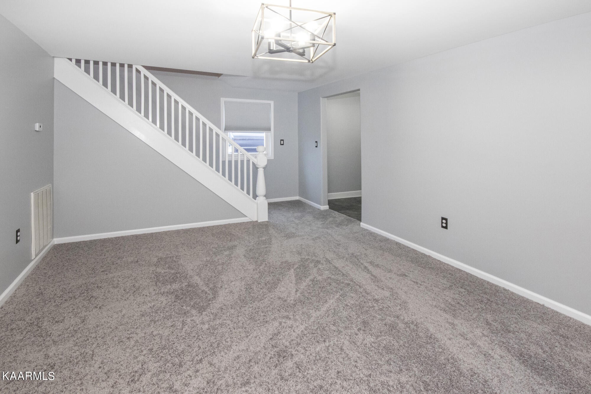 309 West Lincoln Road Alcoa, TN 37701 - Photo 8 of 33 Gallery Image 8