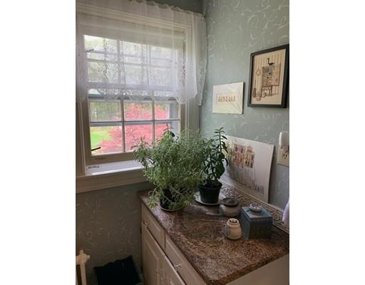 128 State Street Amherst, MA 01002 - Photo 18 of 30 Gallery Image 18
