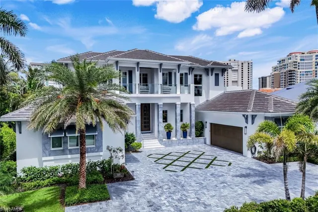 $12,250,000 | 309 Neapolitan Way, Naples, FL 34103