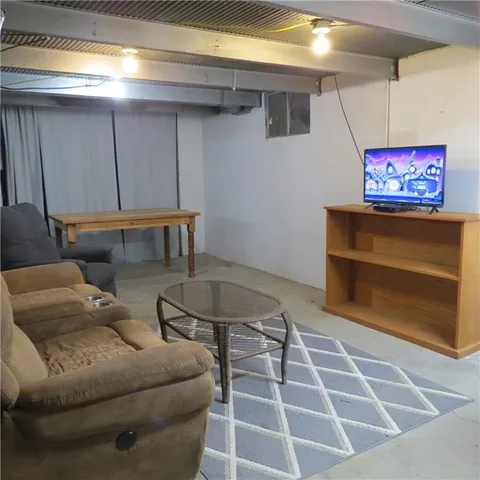 $415,000 | 8019 Northwest Sale Barn Road, Cameron, MO 64429