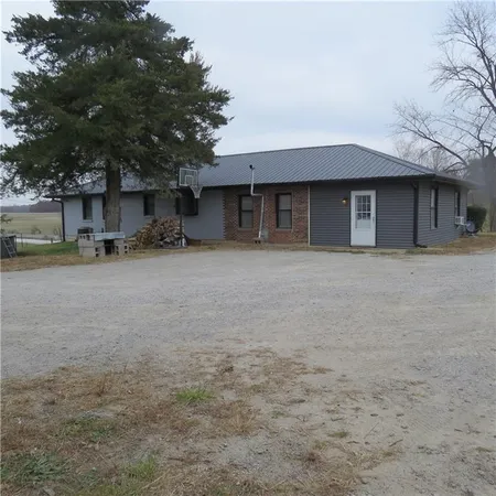 $415,000 | 8019 Northwest Sale Barn Road, Cameron, MO 64429