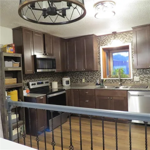 $415,000 | 8019 Northwest Sale Barn Road, Cameron, MO 64429