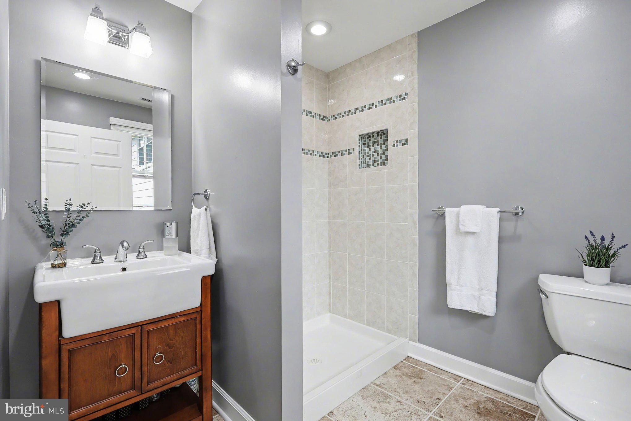 5633 Inverchapel Road Springfield, VA 22151 - Photo 18 of 43