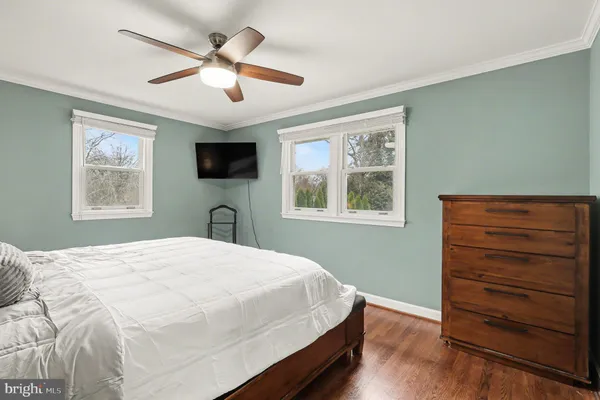 $885,000 | 5633 Inverchapel Road, Springfield, VA 22151