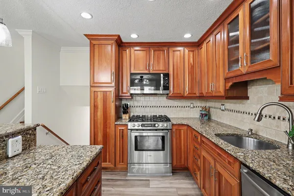 $885,000 | 5633 Inverchapel Road, Springfield, VA 22151