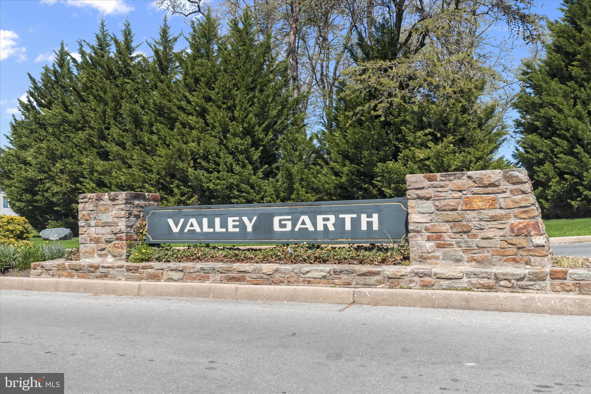 1910 Lyden Road Lutherville-Timonium, MD 21093 - Photo 2 of 51 Community Sign
