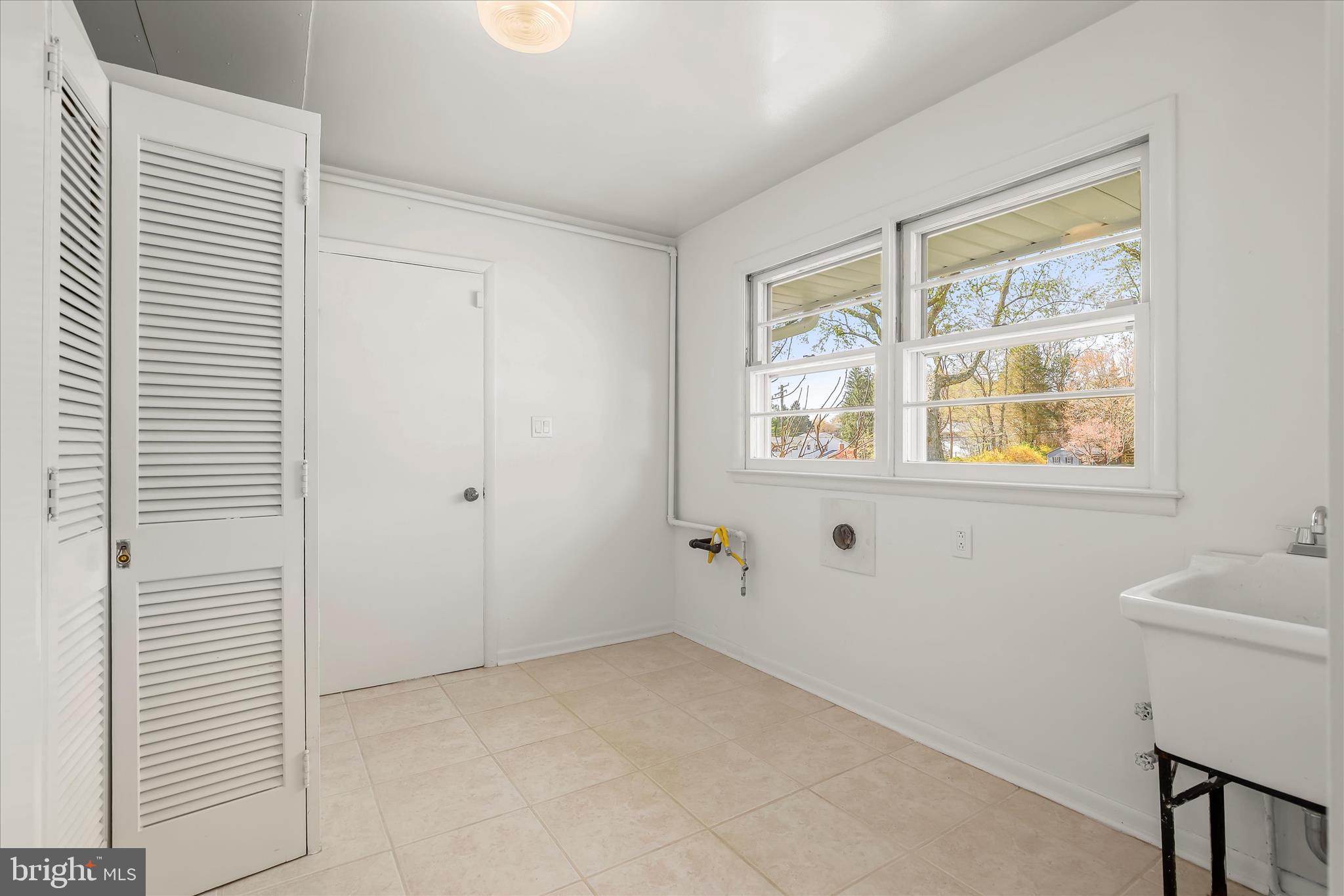 1910 Lyden Road Lutherville-Timonium, MD 21093 - Photo 23 of 51 Mud Room