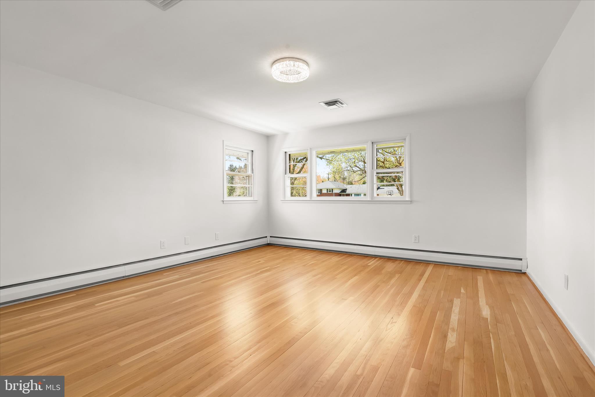 1910 Lyden Road Lutherville-Timonium, MD 21093 - Photo 25 of 51 Primary Bedroom