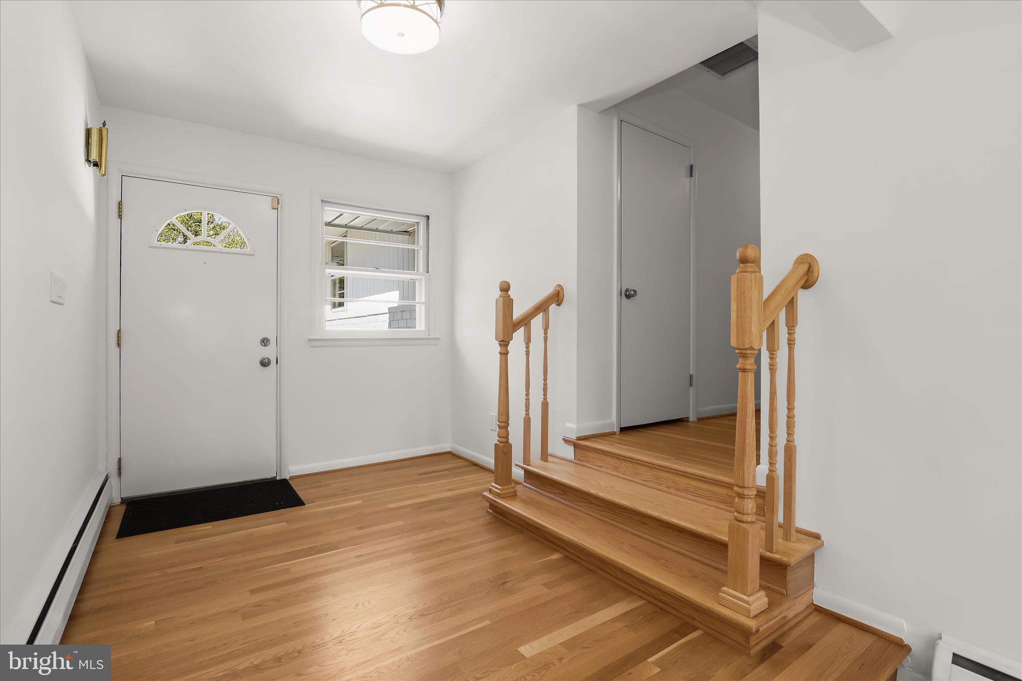 1910 Lyden Road Lutherville-Timonium, MD 21093 - Photo 4 of 51 Entry Foyer