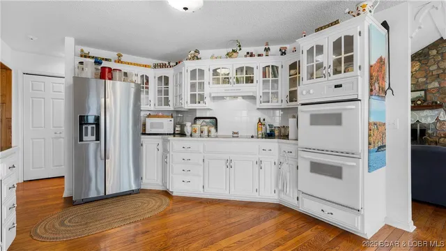 $1,350,000 | 1265 Singing Oaks Drive, Sunrise Beach, MO 65079