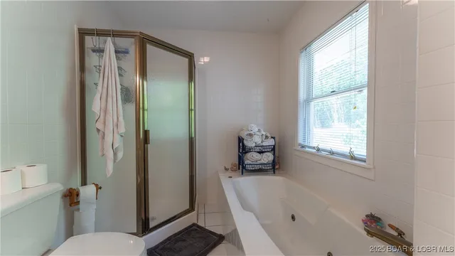 $1,350,000 | 1265 Singing Oaks Drive, Sunrise Beach, MO 65079