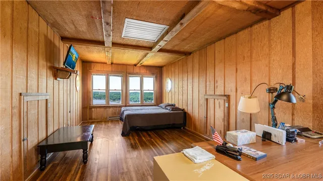 $1,350,000 | 1265 Singing Oaks Drive, Sunrise Beach, MO 65079