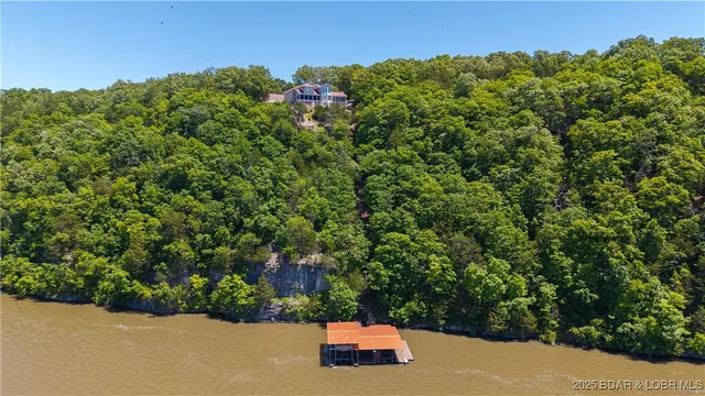 $1,350,000 | 1265 Singing Oaks Drive, Sunrise Beach, MO 65079