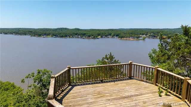 $1,350,000 | 1265 Singing Oaks Drive, Sunrise Beach, MO 65079