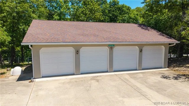 $1,350,000 | 1265 Singing Oaks Drive, Sunrise Beach, MO 65079