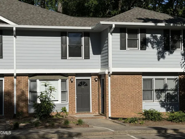 $259,900 | 112 Old Cooper Square, Unit N4, Chapel Hill, NC 27517