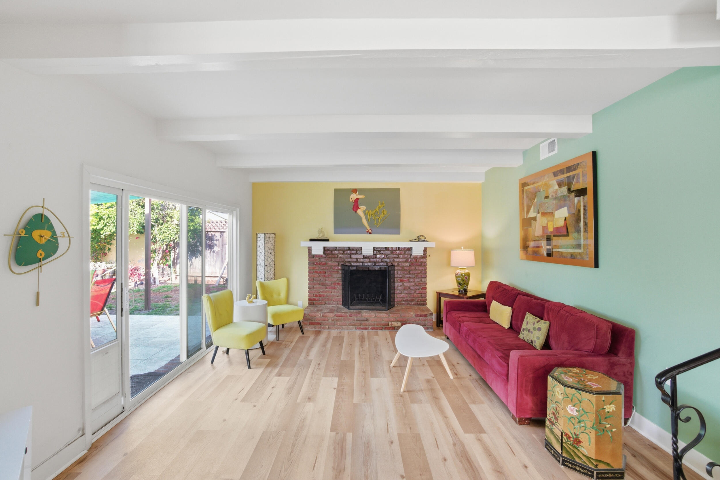 700 North M Street Oxnard, CA 93030 - Photo 6 of 35 14_living room
