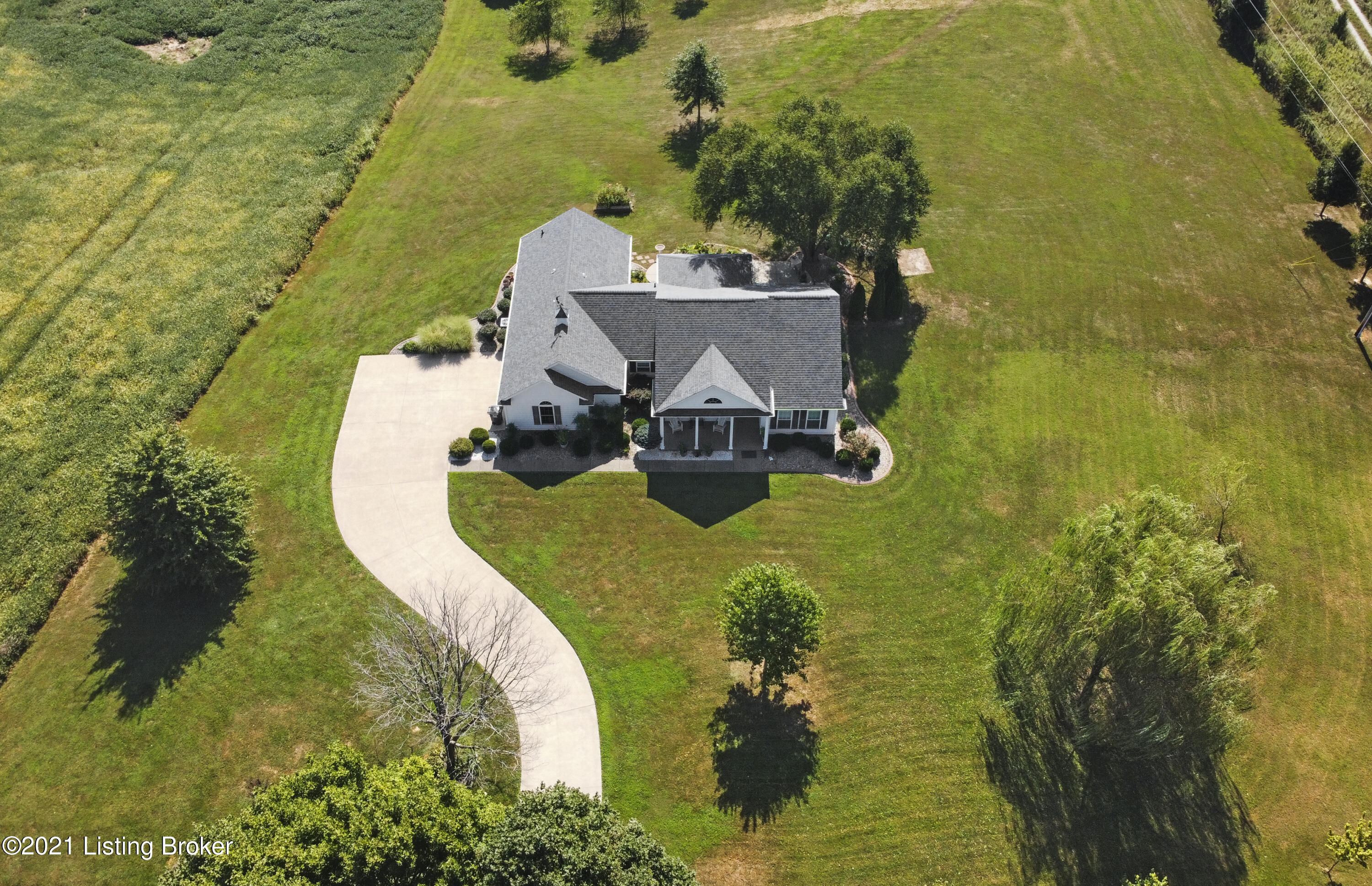 696 Gaines Road Brandenburg, KY 40108 - Photo 4 of 31 DJI_0408