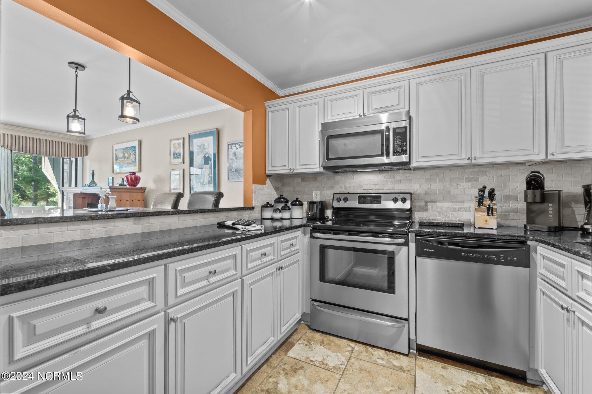 10 Pine Tree Road, Unit 131 Pinehurst, NC 28374 - Photo 21 of 45 Kitchen