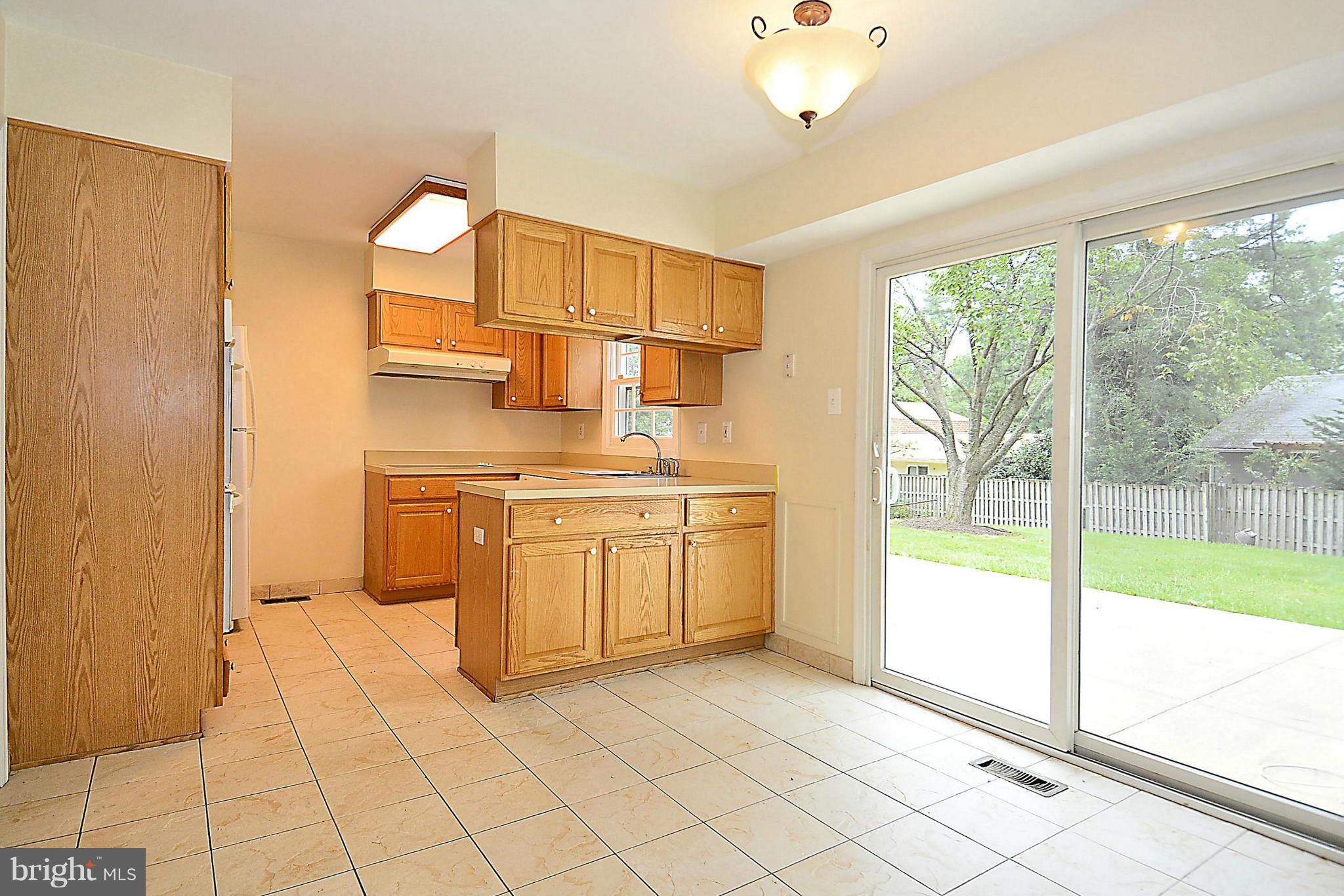 2816 Bel Pre Road Silver Spring, MD 20906 - Photo 10 of 28 Kitchen