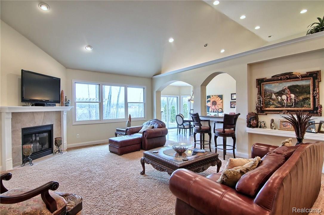 66701 Omo Road New Haven, MI 48050 - Photo 4 of 36 Great Room
